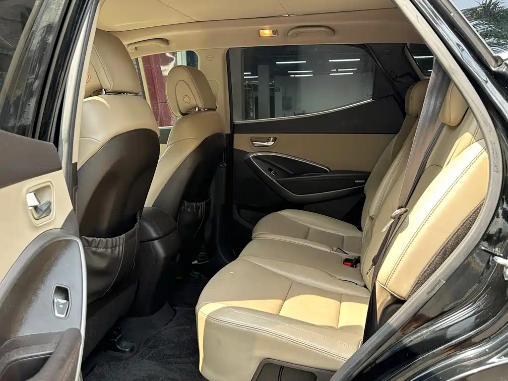 Hyundai Santa Fe (Import) — миниатюра 9