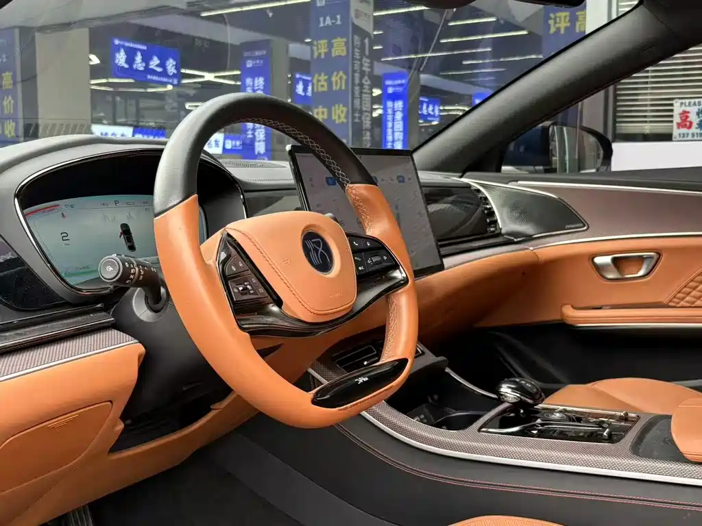 BYD Han — миниатюра 9