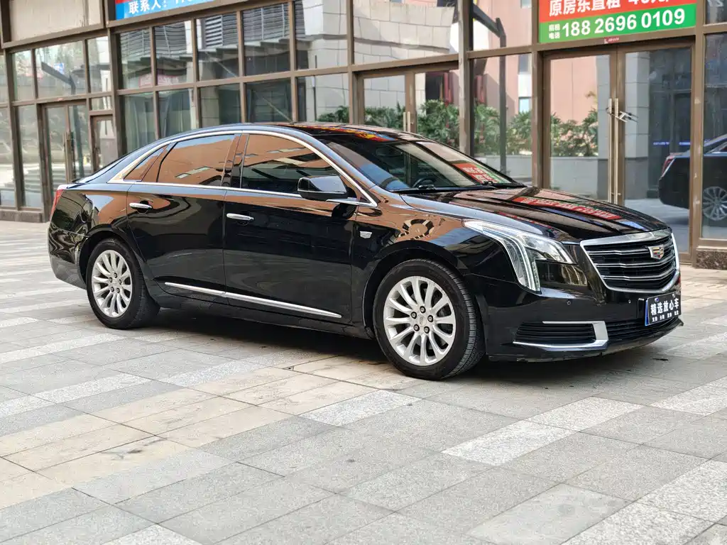 CADILLAC XTS