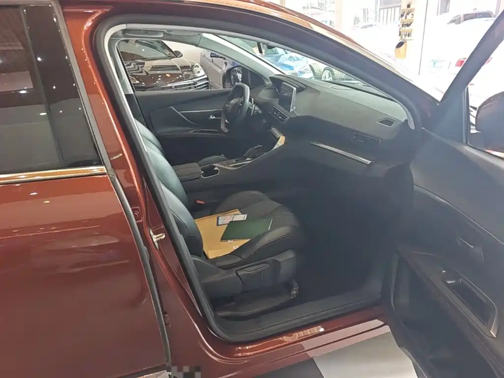Peugeot 4008 — миниатюра 9