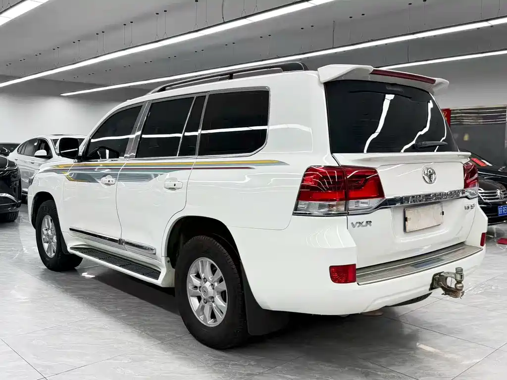 Toyota Land Cruiser — миниатюра 4