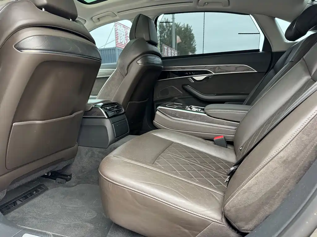 Audi A8 — миниатюра 13
