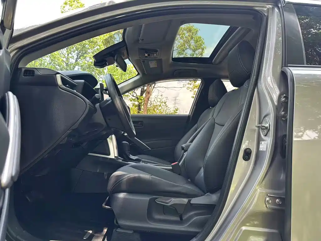 Toyota Corolla Cross — миниатюра 7