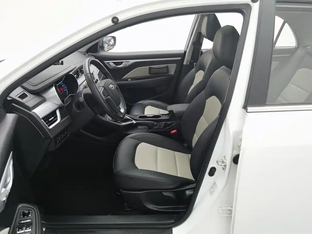 Geely Vision — миниатюра 10