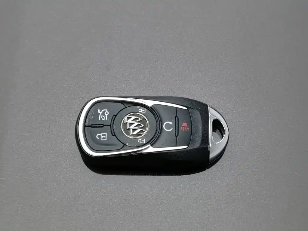 Buick LaCrosse — миниатюра 19