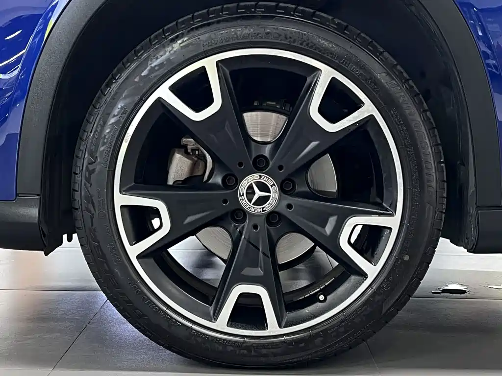Mercedes-Benz GLA — миниатюра 12