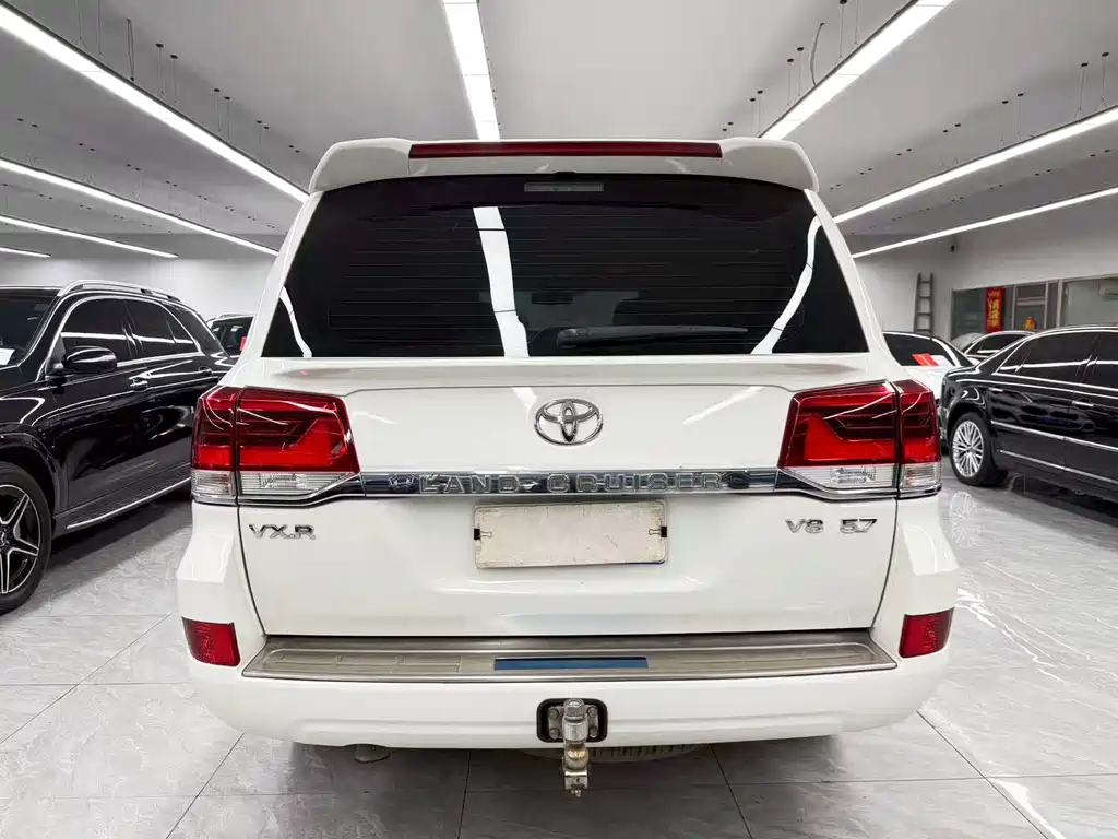 Toyota Land Cruiser — миниатюра 5