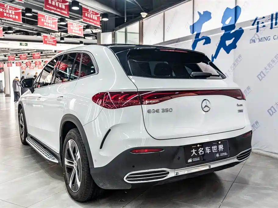 MERCEDES-BENZ EQE SUV