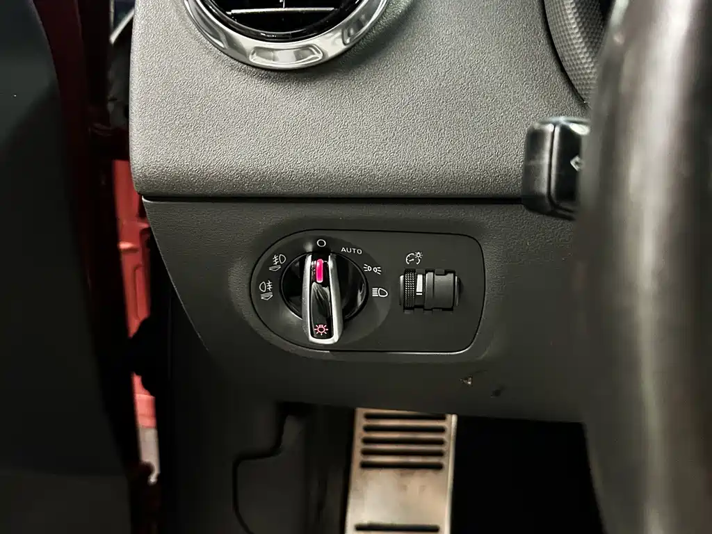 Audi TT — миниатюра 12