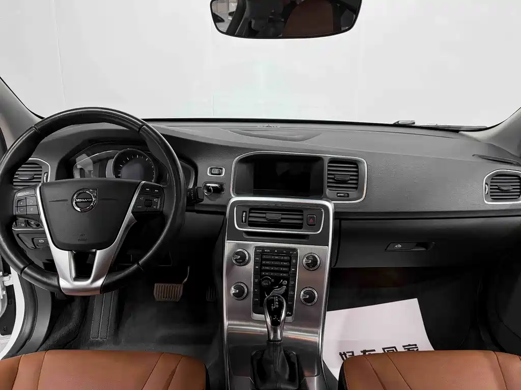Volvo S60 — миниатюра 13
