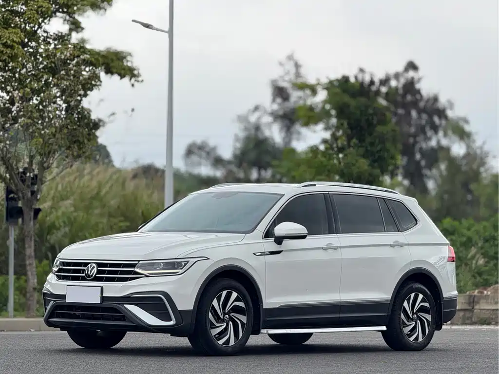 Volkswagen Tiguan L 2022