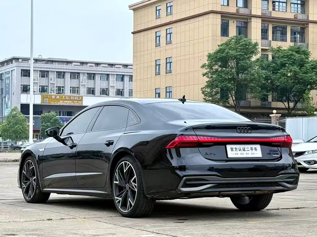 Audi A7L 2024 45 TFSI quattro
