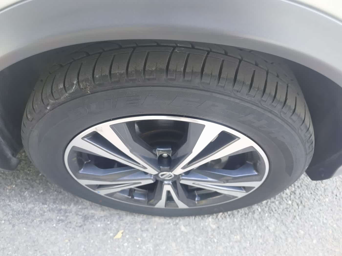 Nissan Qashqai 2.0 л 2022 г. Белый, пробег 25000 км