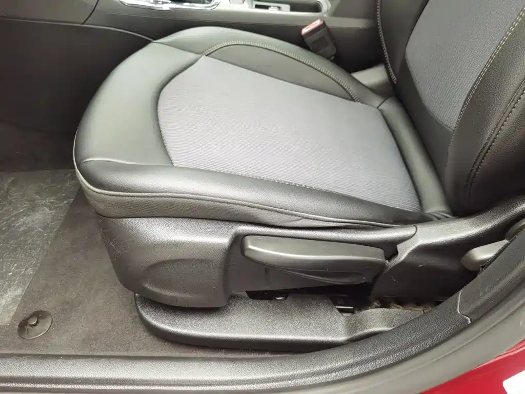 Chevrolet Cruze — миниатюра 20