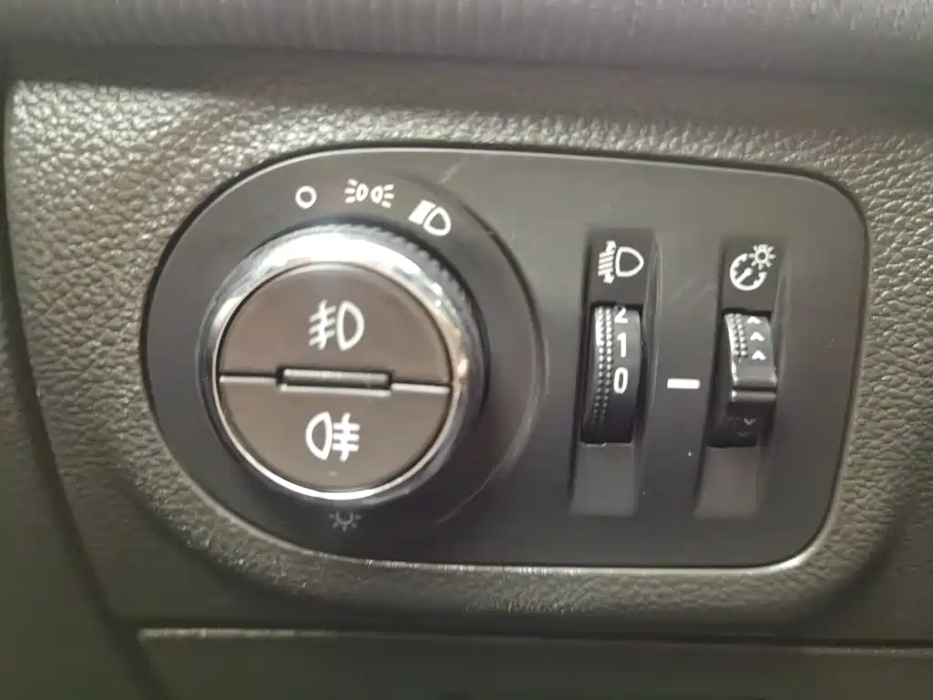 Chevrolet Cruze — миниатюра 21
