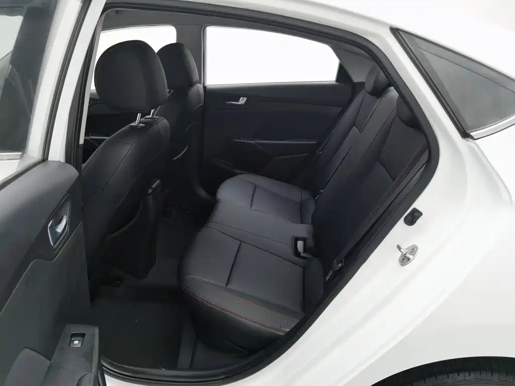 Hyundai Verna — миниатюра 15
