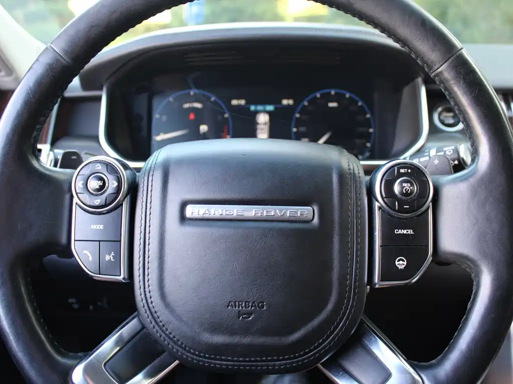 Land Rover Range Rover — миниатюра 12