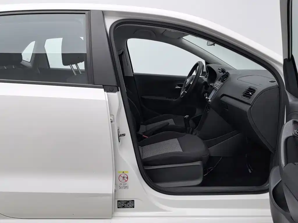 Volkswagen Polo — миниатюра 23