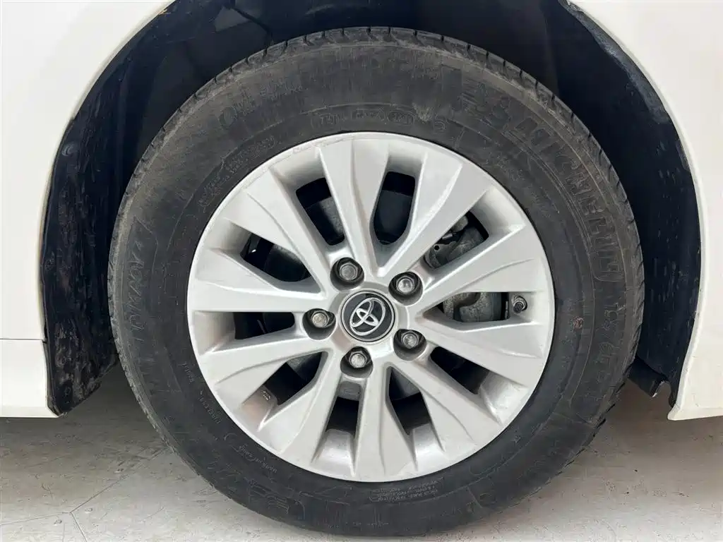 Toyota Corolla - фото 23