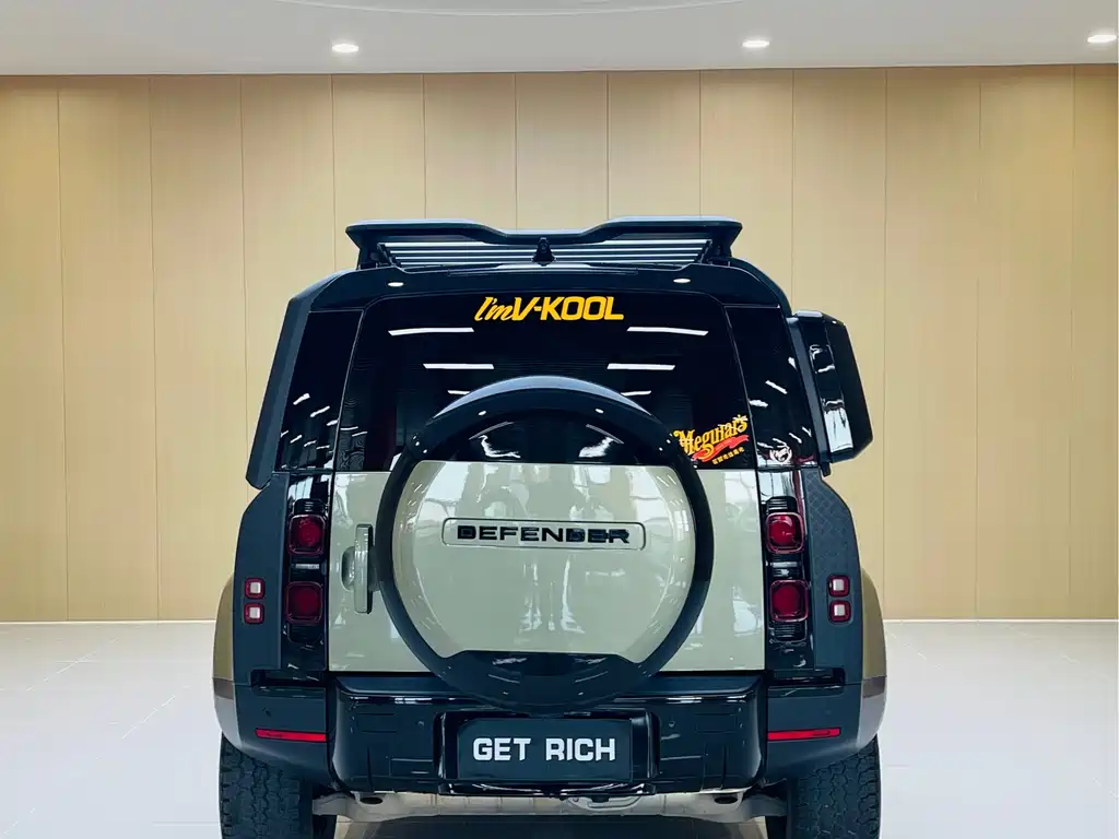 Land Rover Defender — миниатюра 8