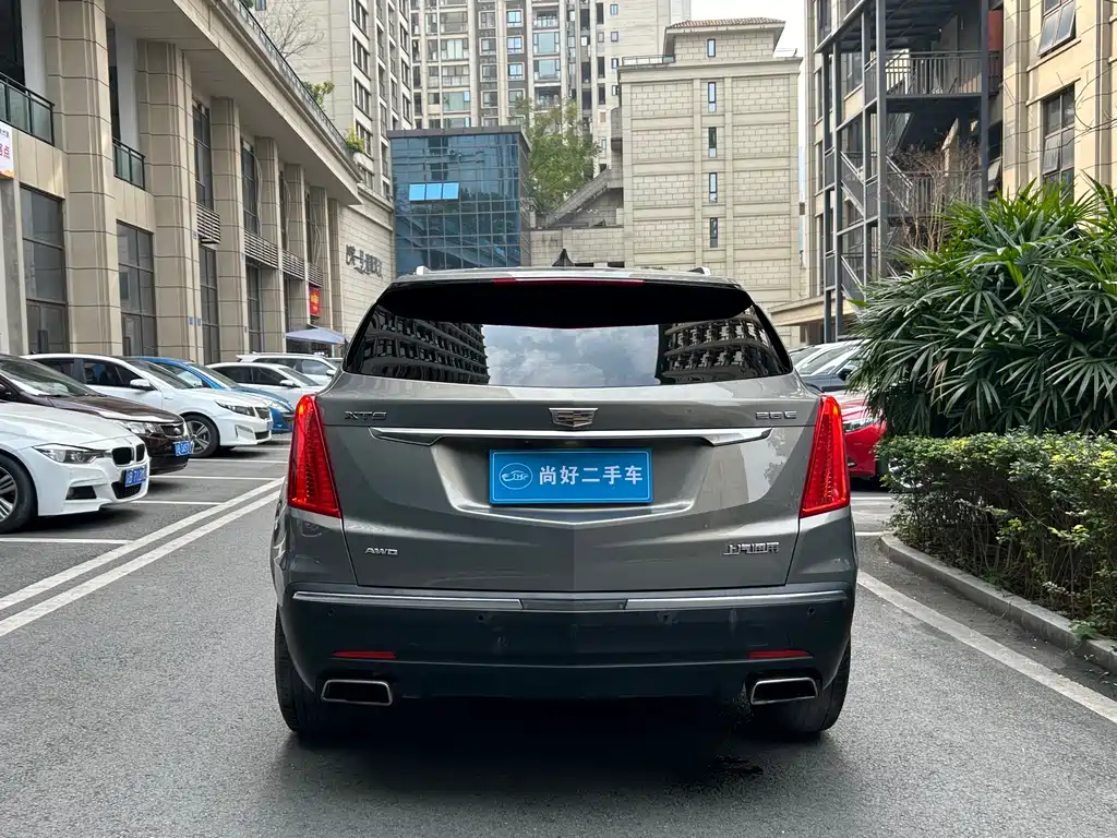 CADILLAC XT5