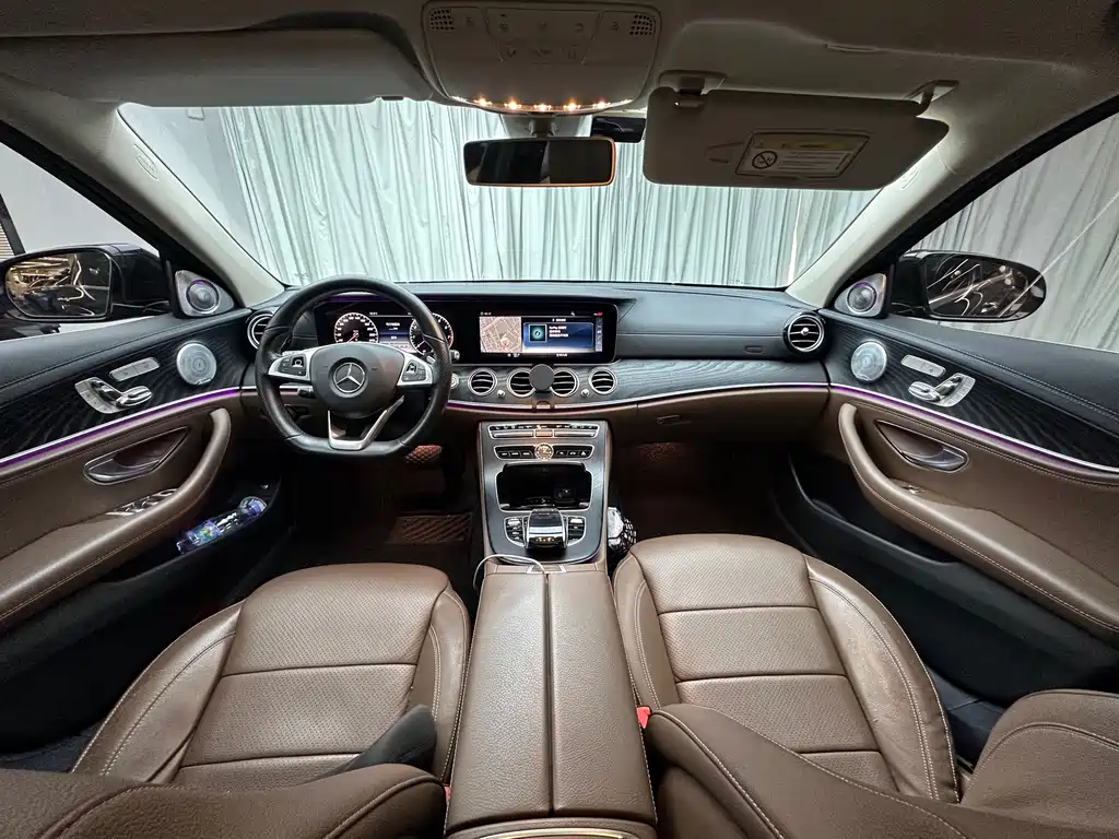 Mercedes-Benz E-Class — миниатюра 10