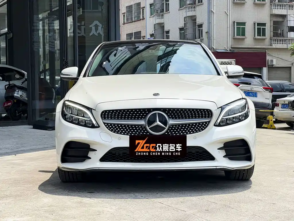 Mercedes-Benz C-Class — миниатюра 2