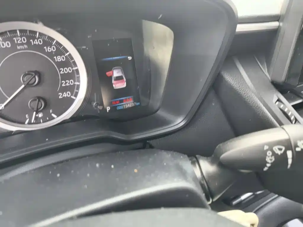 Toyota Corolla — миниатюра 8