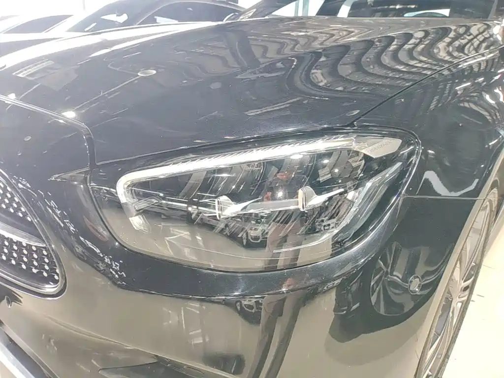 Mercedes-Benz E-Class — миниатюра 24