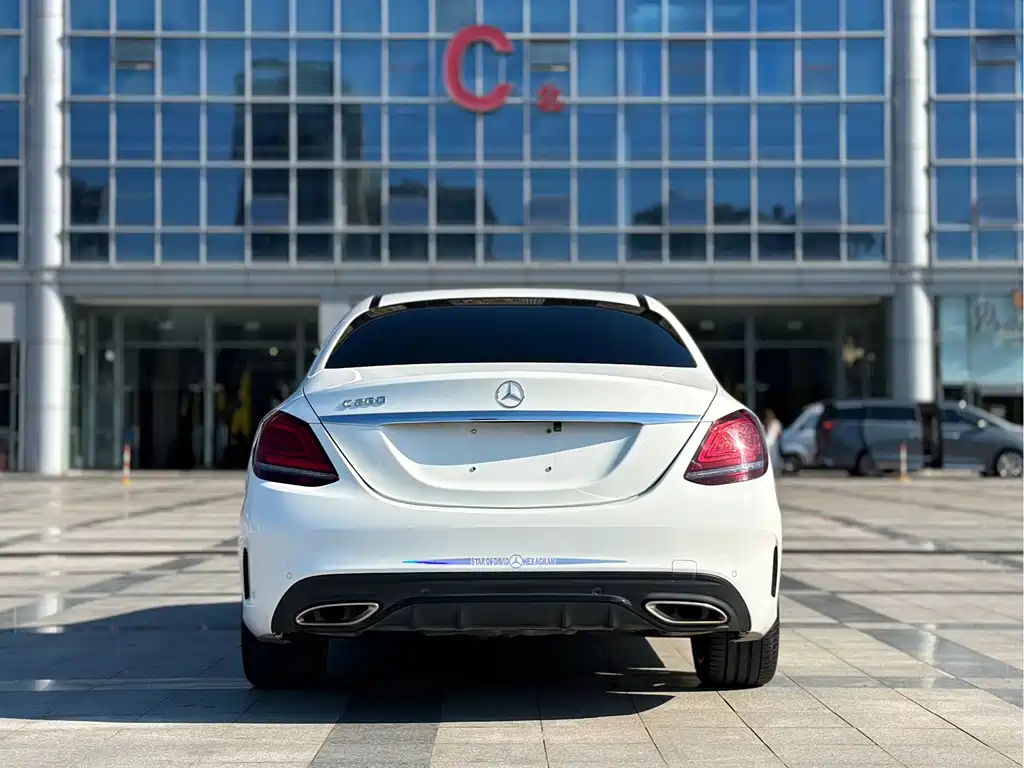 Mercedes-Benz C-Class — миниатюра 5