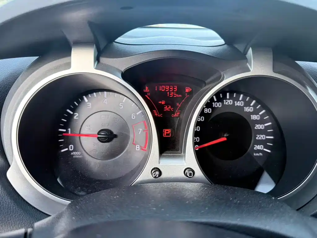 Infiniti ESQ — миниатюра 5
