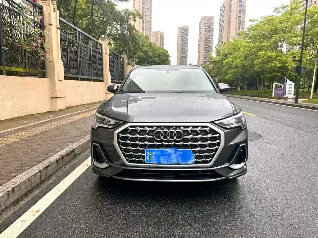 Audi Q3 — миниатюра 2