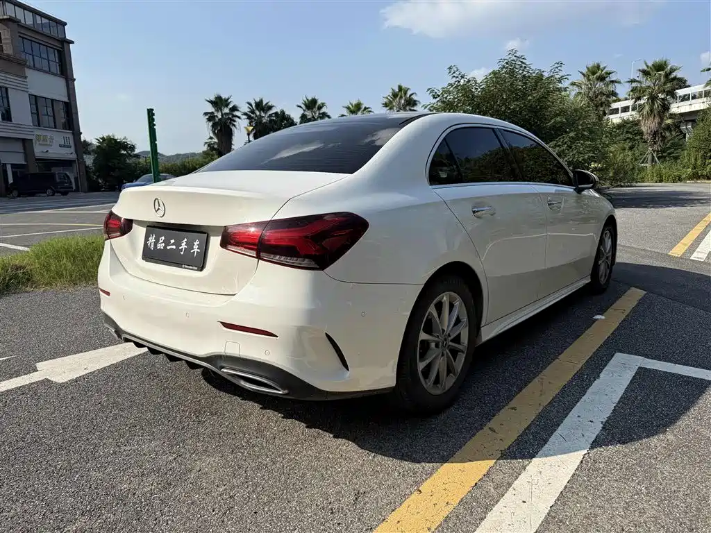 Mercedes-Benz A-Class — миниатюра 6
