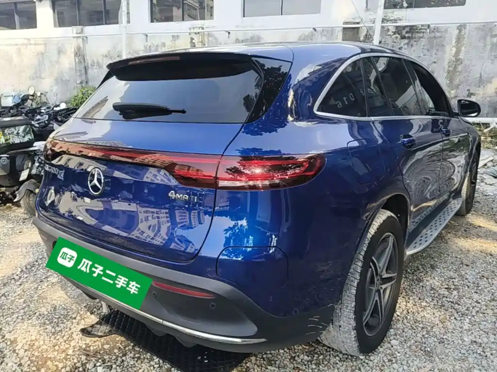 Mercedes-Benz EQC — миниатюра 7