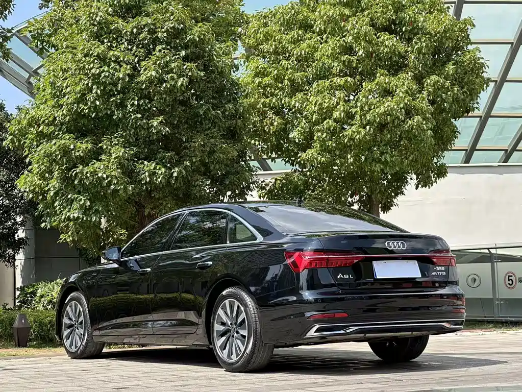 Audi A6L — миниатюра 7