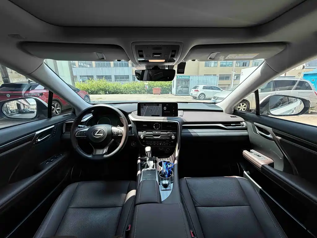 Lexus RX — миниатюра 7