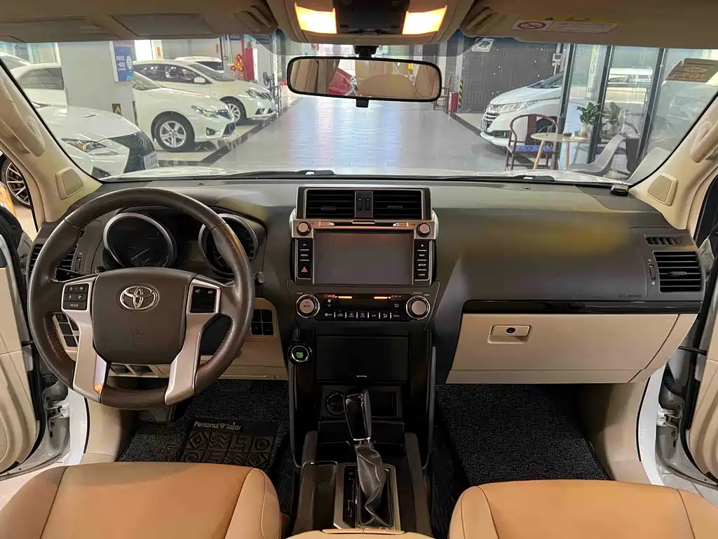 Toyota Prado (Import) — миниатюра 4