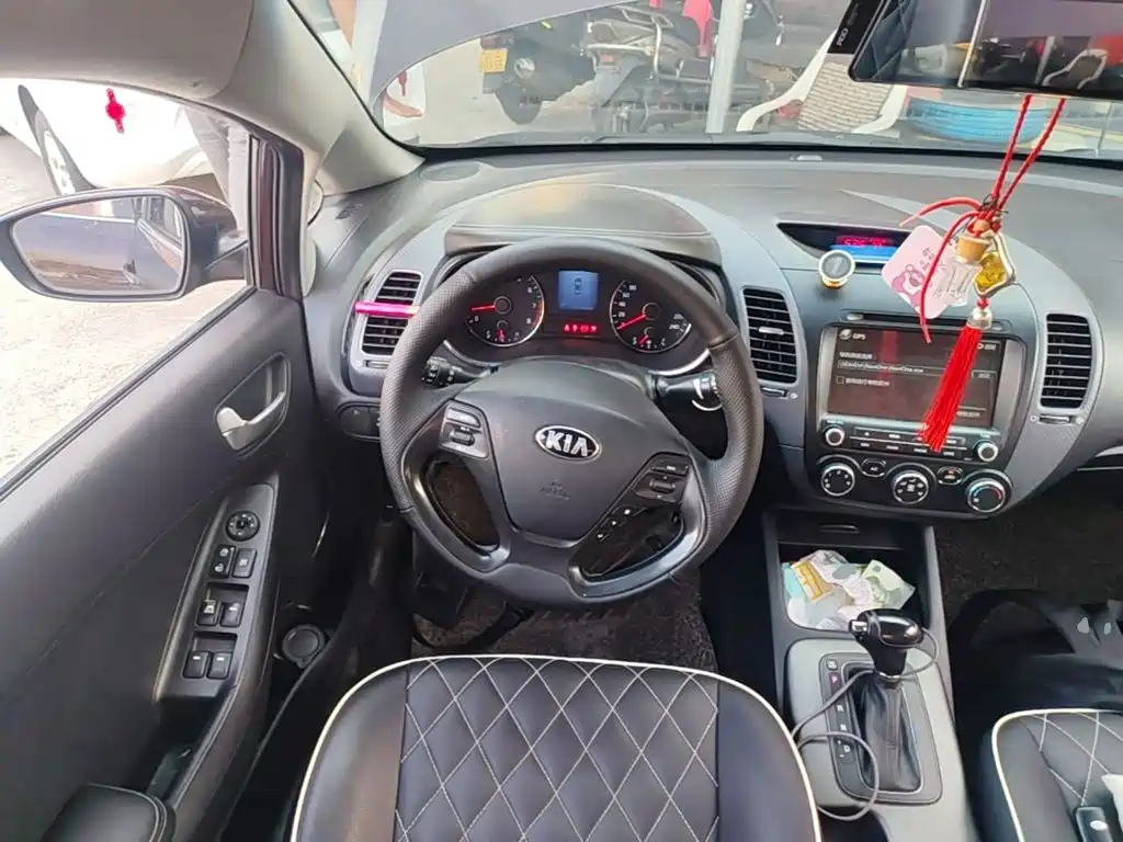 Kia K3 — миниатюра 11