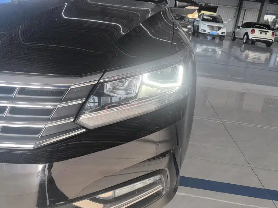 Volkswagen Passat — миниатюра 5