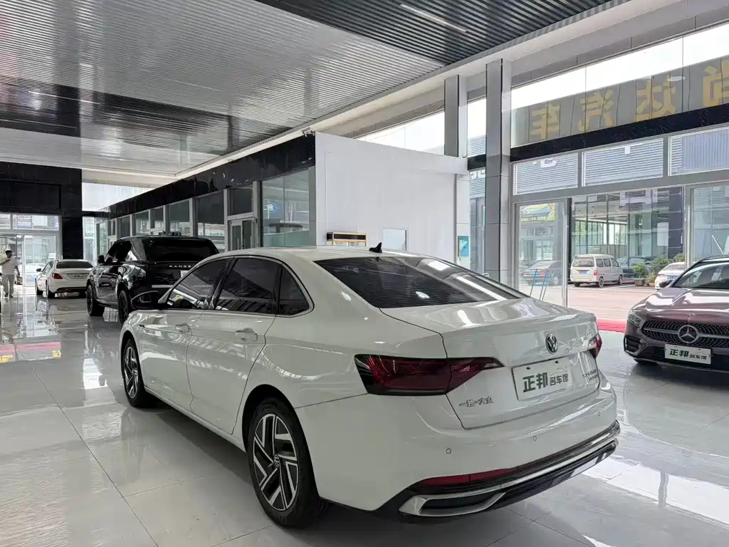 Volkswagen Sagitar — миниатюра 5
