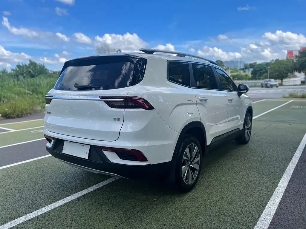 Geely Haoyue — миниатюра 8