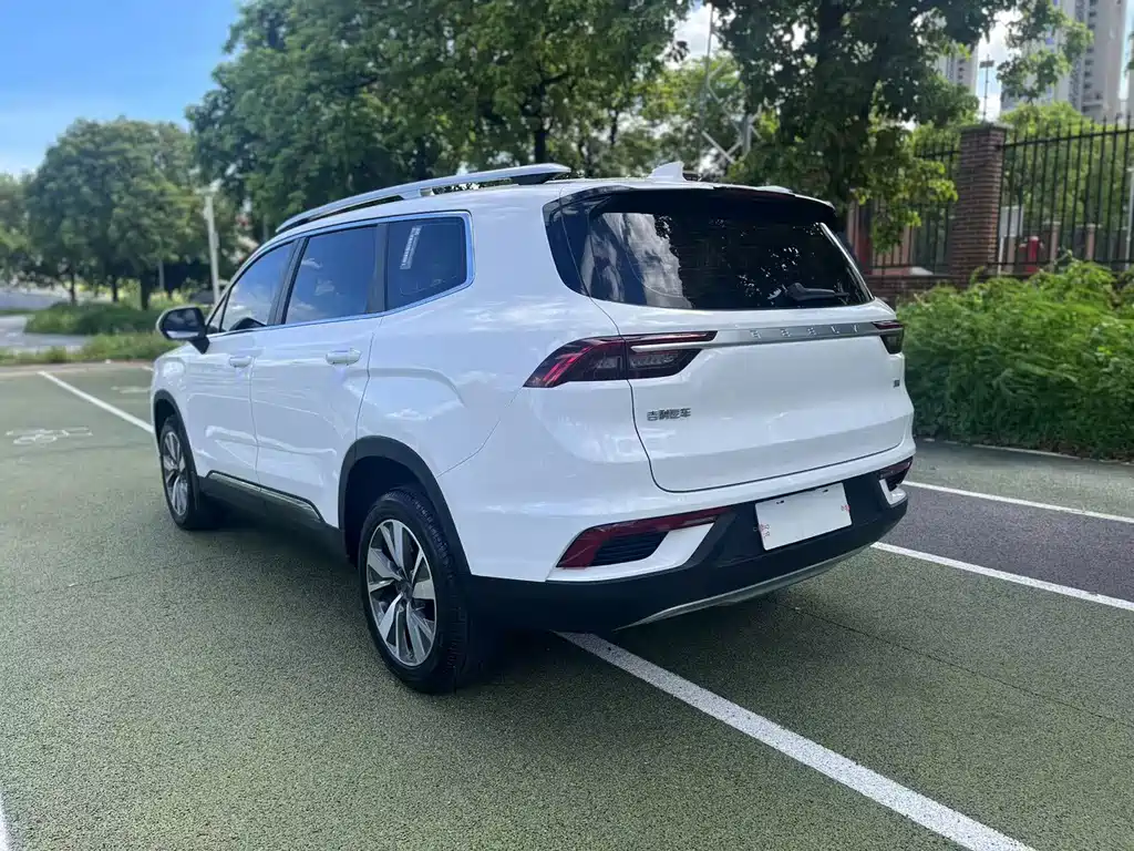Geely Haoyue — миниатюра 18