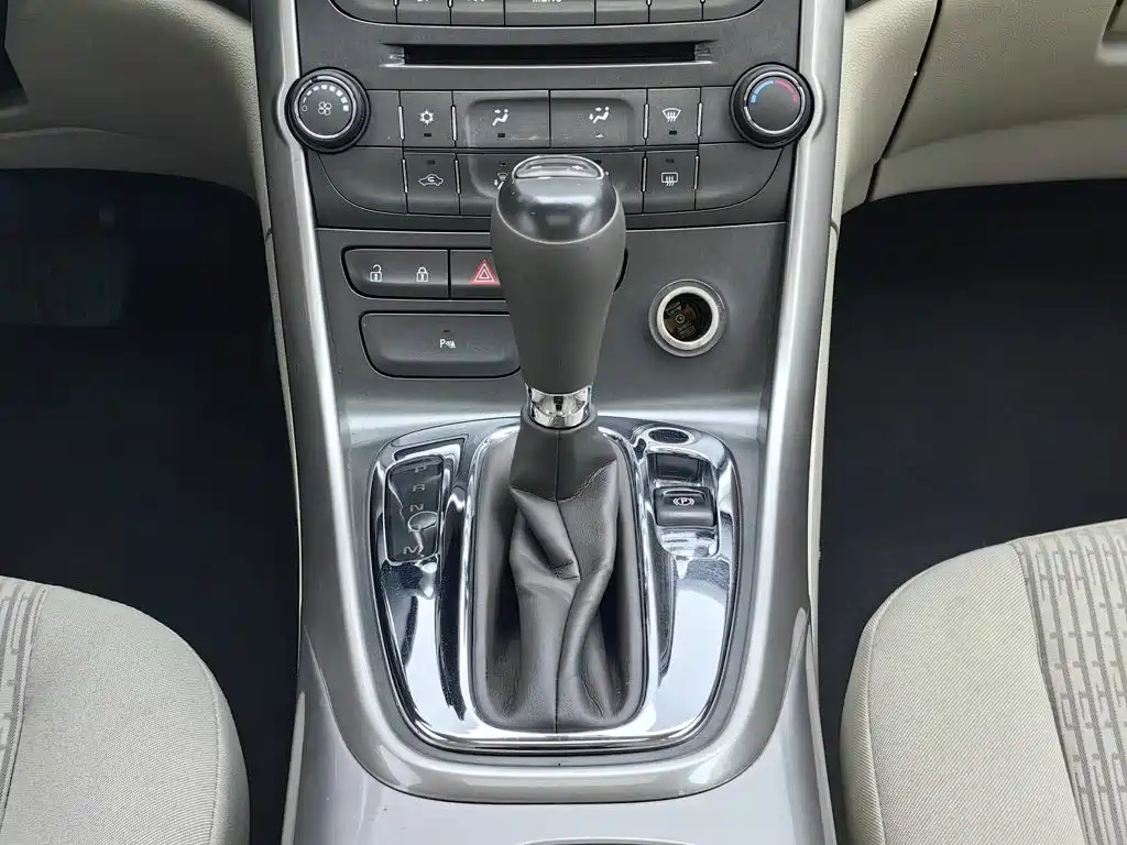 Chevrolet Malibu — миниатюра 13