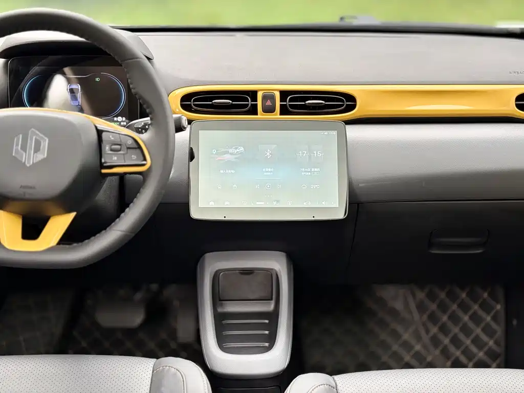 Leapmotor Leapmotor T03 — миниатюра 8