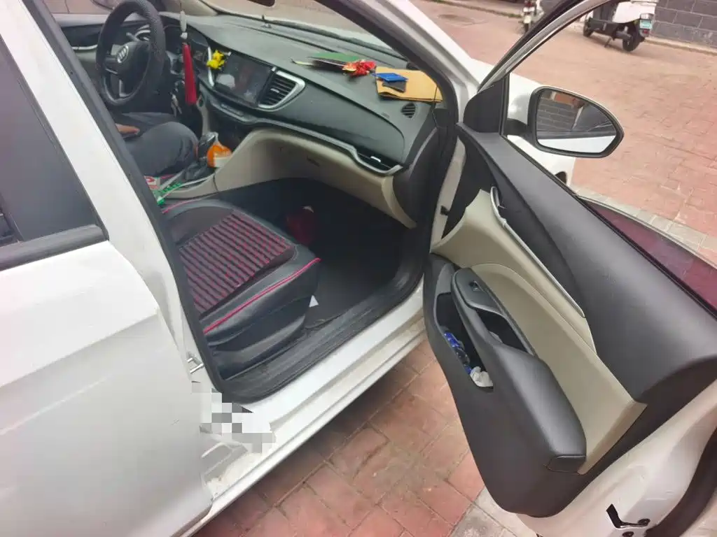 Buick Excelle — миниатюра 19