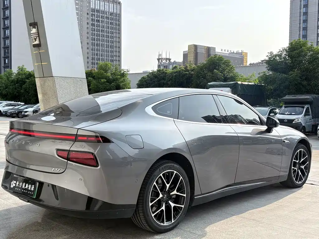 XPeng P7 — миниатюра 9