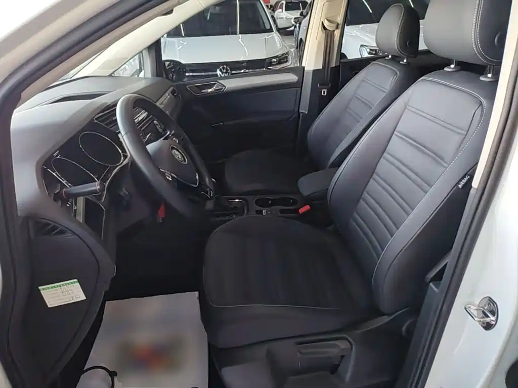 Volkswagen Touran — миниатюра 15