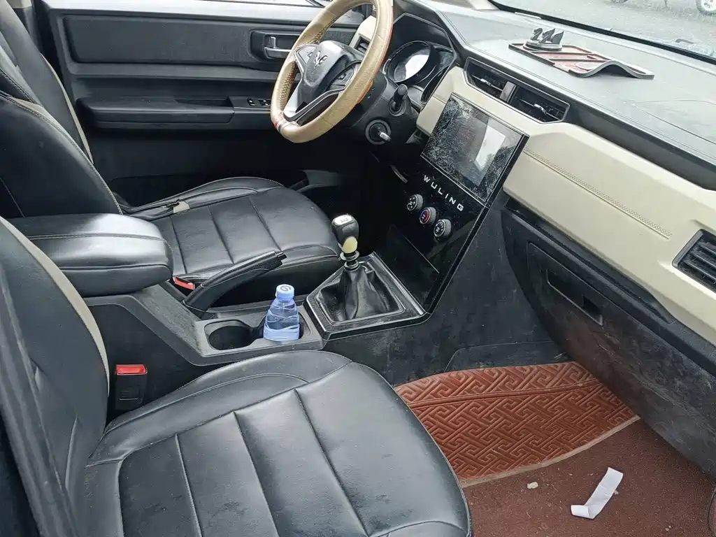 Wuling Hongguang PLUS — миниатюра 4