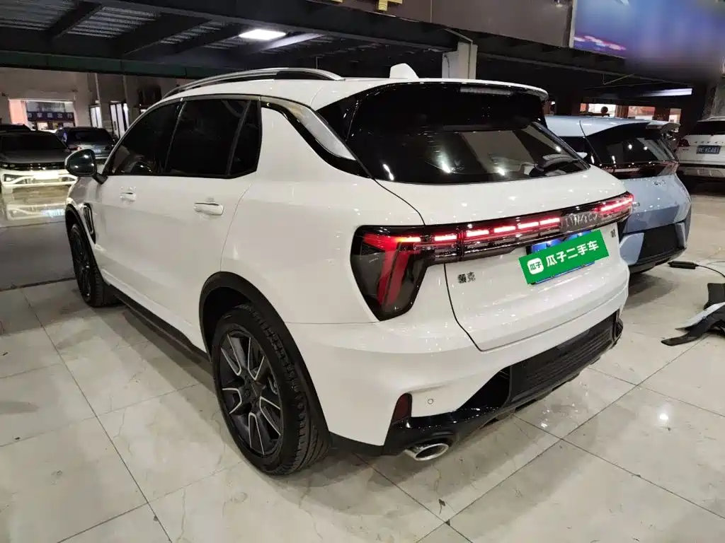 Lynk & Co 01 — миниатюра 23