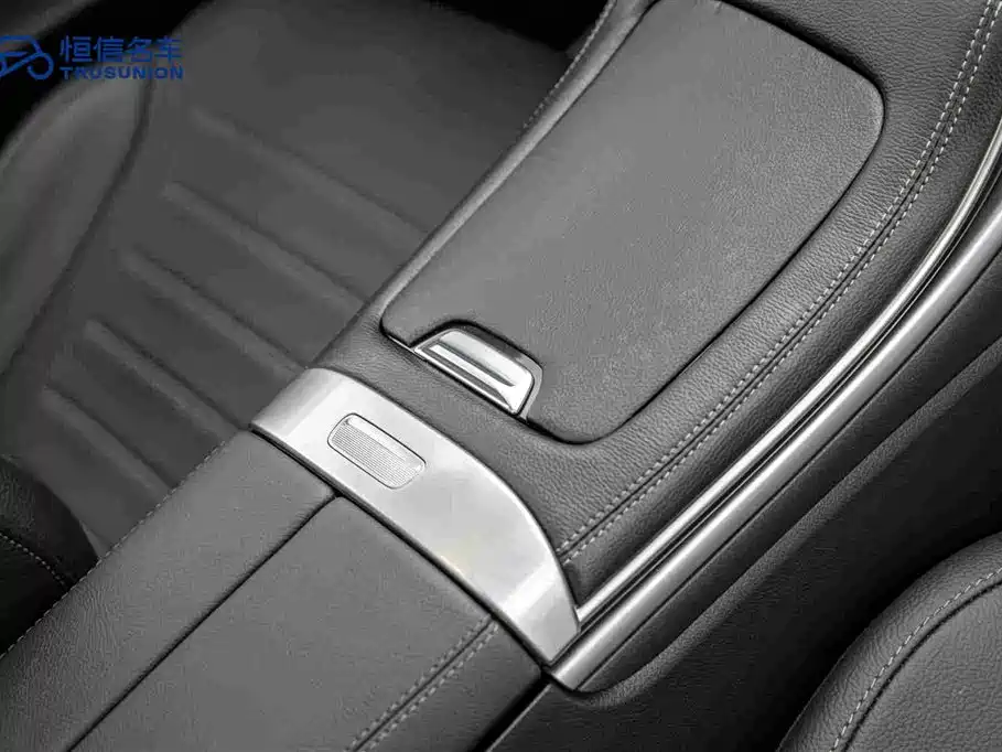 Mercedes-Benz C-Class — миниатюра 19